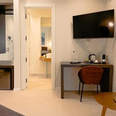 Hera And Guest house 4*